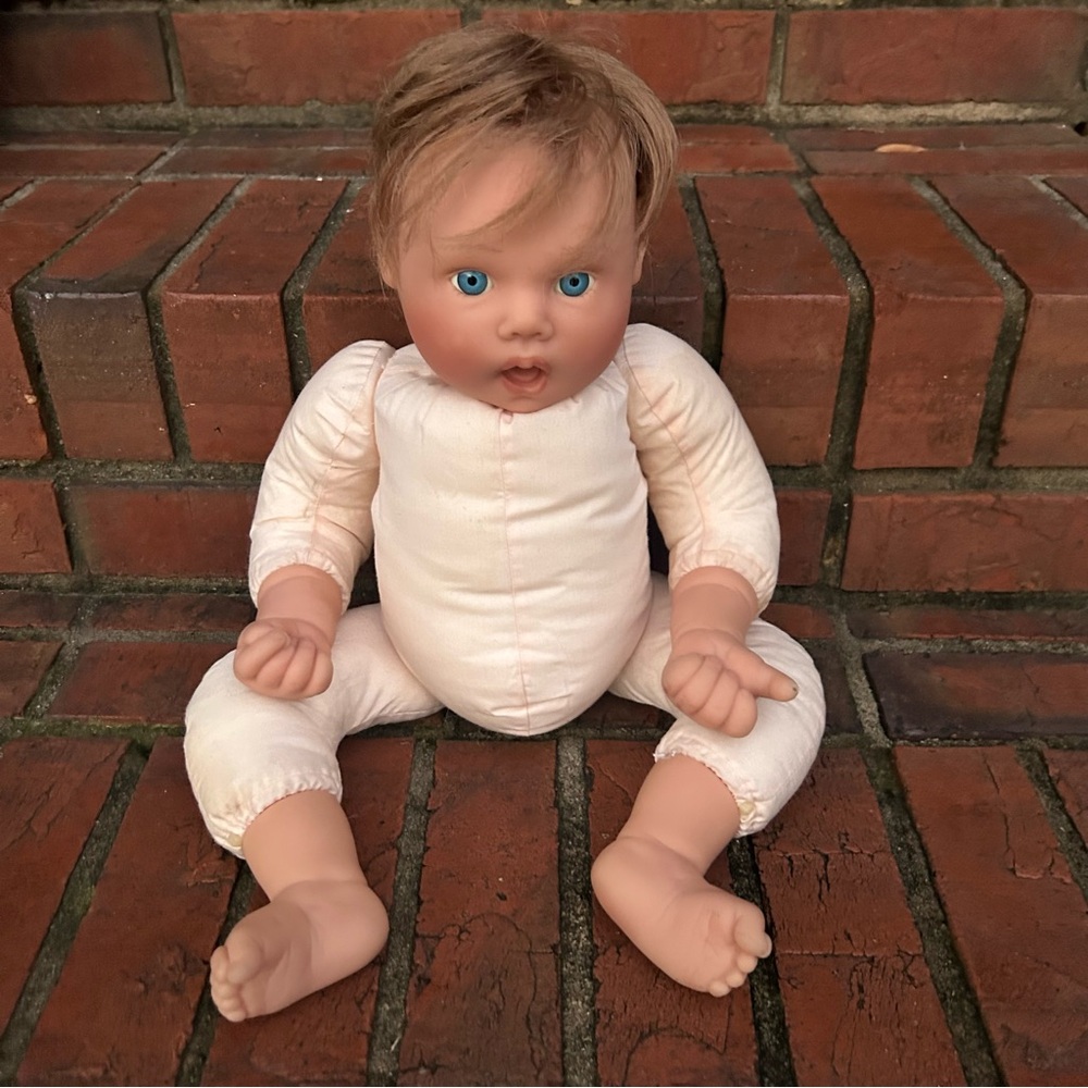 Vintage 1995 LEE MIDDLETON Doll 0712946